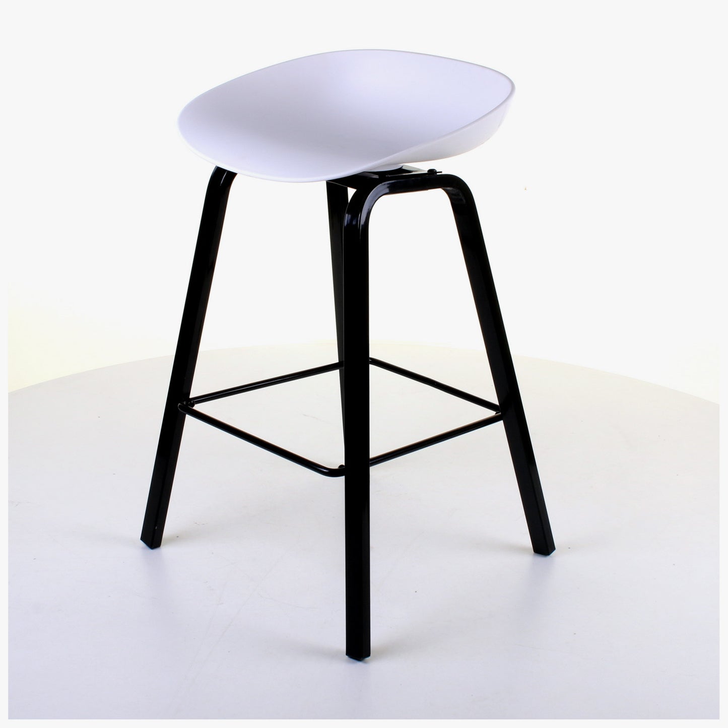 Cremona Bar Stool - White - Set of 2