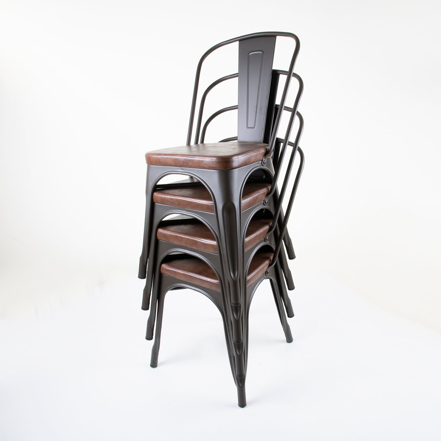 Set of 4 Rustic Cushioned Chair